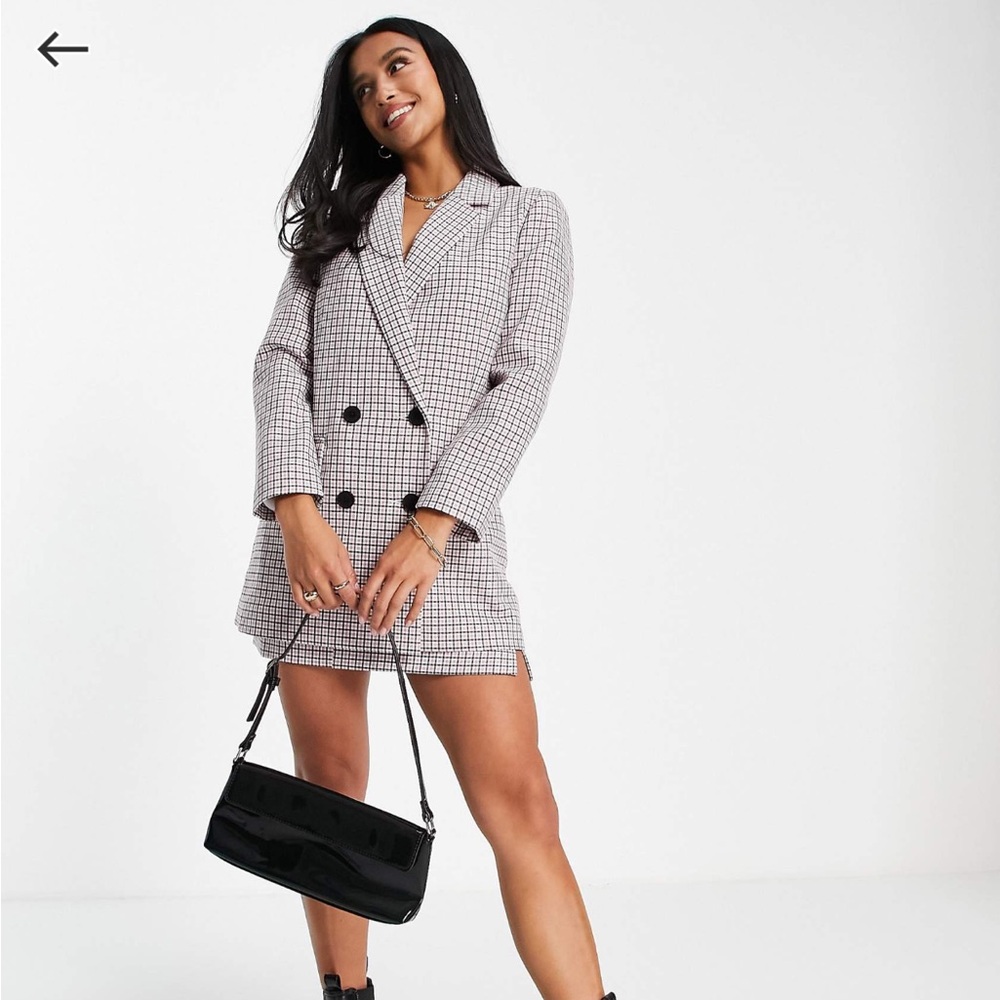 Miss Selfridge Petite Check Boyfriend Blazer in Black, White & Pink